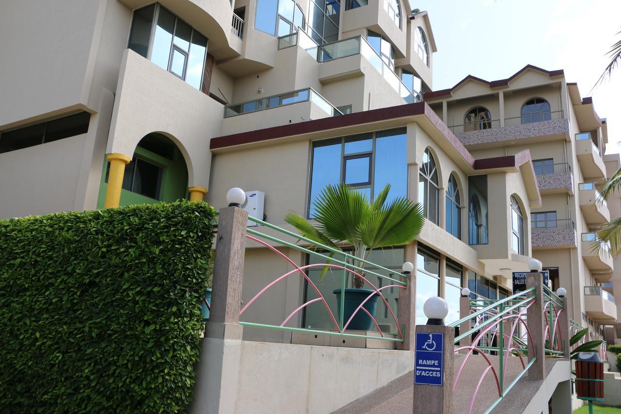 Hotel Sancta Maria Lomé Exteriör bild