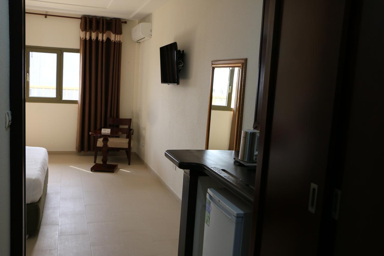 Hotel Sancta Maria Lomé Exteriör bild
